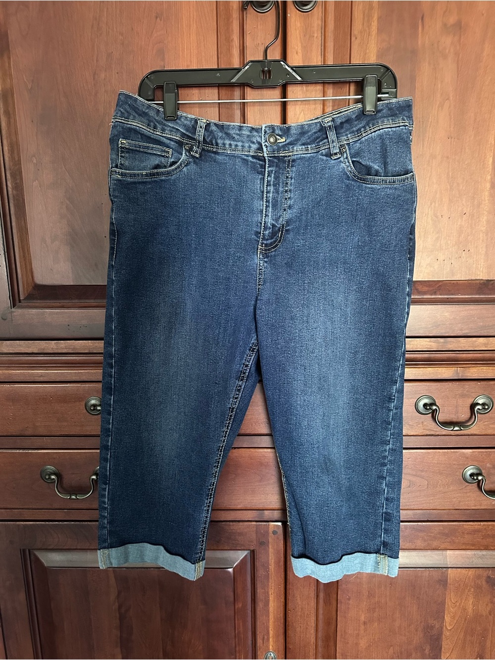 Dark Wash Denim Capri Jeans